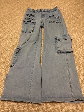 Light Wash Wide-Leg Cargo Jeans